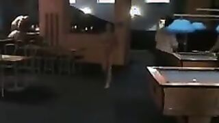 Gwen c desnuda en juego de  bolos