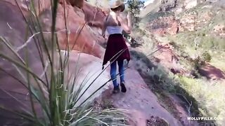 M0lly P1ll5 cabalgando Sub español