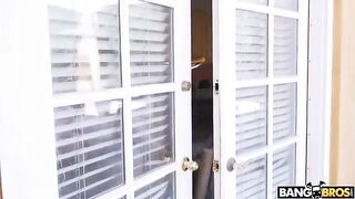 Monique Alexander, Adria Rae sub