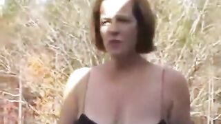 Annabelle Flowers sobornando a mamá