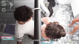 threesome in the bathroom