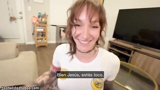 Hermanastra Ayuda a Su Hermano a Tomar Una Foto De Polla Para Perder Su Virginidad -Kitty Quinn -sub