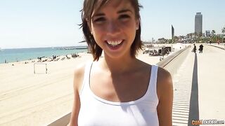 Alimentando a una vegana con Tina hot