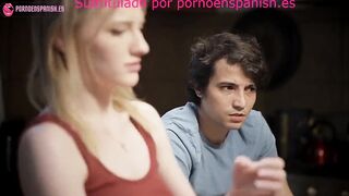 Melody Marks - Ve porno con su hermano y terminan follando sub esp