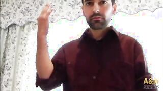 Desconocidos hacen oferta de trabajo a mujer casada y la follan delante del marido. Español