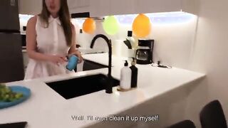 Me follé a la mamá de mi amigo en la cocina después de su cumpleaños. - Alina Rai