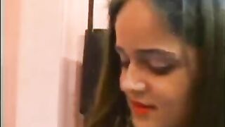 Jovencita enana amor interracial