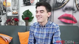 Sexo anal completo y creampie anal con una tetona