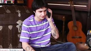 Piper press la mamá caliente de mi amigó sub español