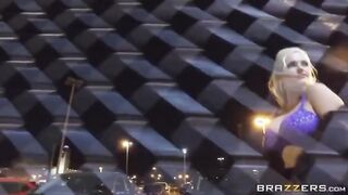 ALENA CROFT NOCHE DE MUJERZUELA SUB ESPAÑOL