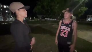 Joven latina Rashel Hills