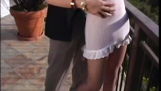 Rubia pelo corto vintage TRANS