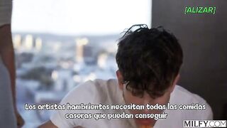 Jennifer no puede resistirse a la polla de los actores jóvenes Sub esp