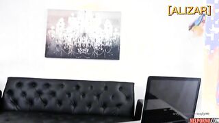 Krissy Lynn En lugar de trabajar, la madre prueba la verga dura de nuevo empleado Sub esp