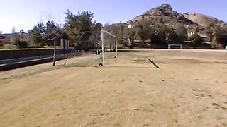 Kiara Marie, deja ese libro y mejor estúdiame ESTA!