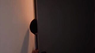 Robo enmascarado: follada brutalmente