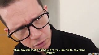 Follando madrastra latina mientras novia y padre ven televisión