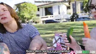 Nunca me he acostado con un desconocido antes... ¡Culos de burbuja y barcos cisne!