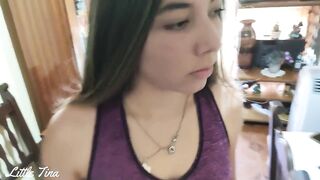 Tina le rompe el culo el sodero, Sub English