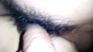 Marina  chapando pinga del novio