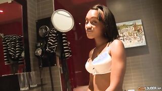 la diosa de ebano Noemilk te habla sucio - porno español