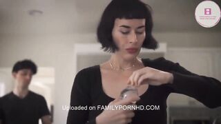 Olive Glass - Mamá protectora sub