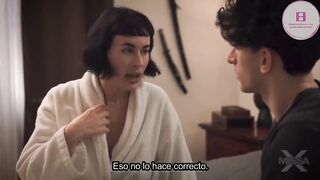 Olive Glass - Mamá protectora sub