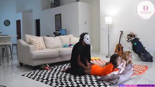 Demi Hawks, Kimmy Kimm  - Hermanastras ¡Pijamada de Halloween de miedo! Sub Esp