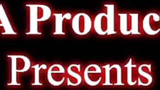 My stepmother wants me to continue living at home. .(SUB)