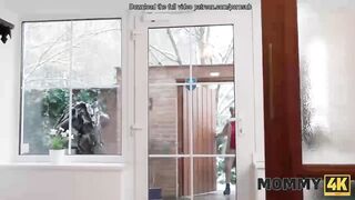 Kathy Deep: toma la iniciativa  Sub Español