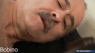 Morena latina con maduro anal