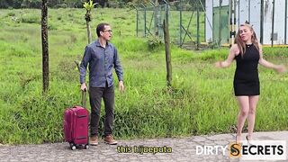 Hannah Miller's - FOLLO A DESCONOCIDO QUE NOS RECOGE EN CARRETERA Y POR ERROR LA METE POR EL CULO