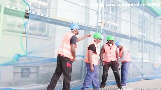 Gina Gerson gangbang interracial con los trabajadores