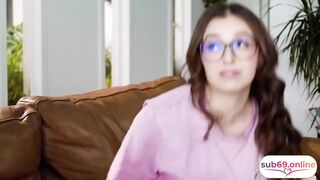 Atascada y Azotada - Milf Lesbiana - sub español