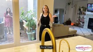 Acción de Gracias con mi tía cachonda | Crystal Clark