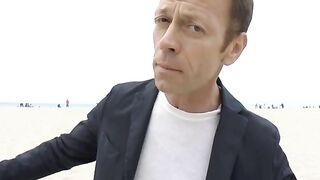 Maddy Oreilley - Riley Reid, putas loquitas en fishnets en linda reunión con su macho alfa