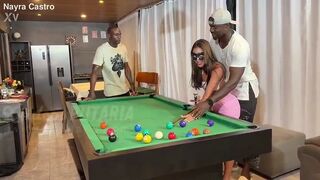 Cogiendo en el salon de juegos