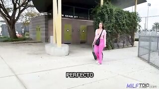 Koda Monroe pillada en la calle sub español