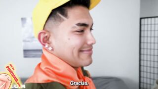 Jugando a los exploradores con mamá Sub Español