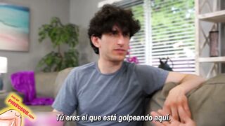 Invito a mi Amigo a Follarnos a la Puta de mi Tia - Sub Español