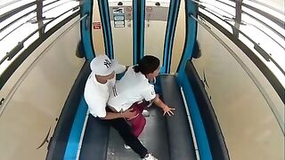 Cojiendo en el teleférico