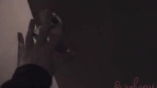 Padre castiga a hija sub español( subtítulos automáticos)