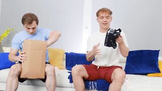 Savannah Bond - Pumped For VR!!!