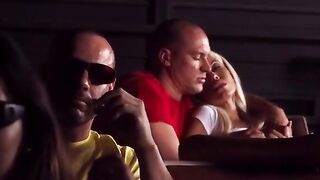 Astuto en el cine bridgette b