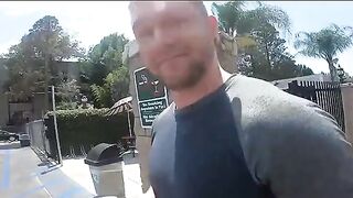 Nikki delano en una vista al zoológico