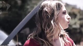 0052 Kristen Scott - Pelea ó Huye (sub español)
