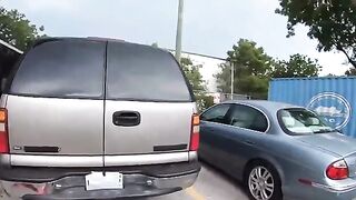0017 Riley Shea - Gets her Car Bill Lowered by Being a Dirty Slut "Rebajando la Factura del Coche"