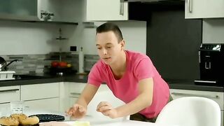 Blonde mom fuck son sub español
