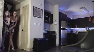 Mazzy Grace y Emma Starletto - Noche De Estudio, Fiesta De Pijamas Y Follar (sub_español)