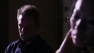 Se folla a la novia de su hermano cuando ella va español